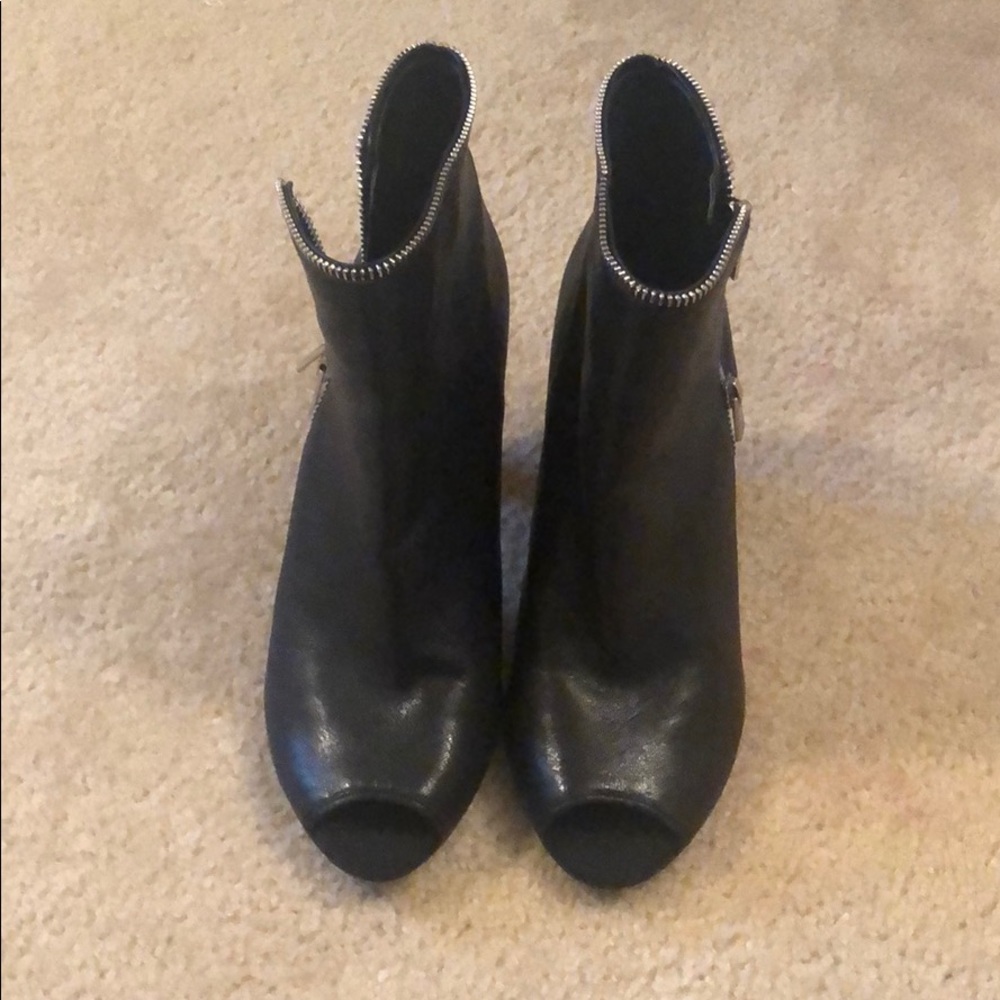 Nine west black booties